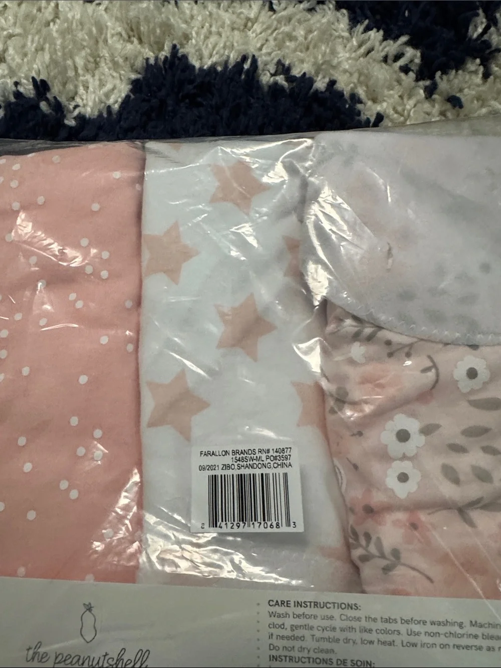 Peanut shell 3to 6 months swaddle wraps for baby girl NWT